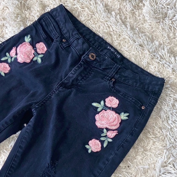Angel Kiss Grunge Whimsigoth Pink Rose Embroidered Black Destructed Jeans Size 7 - Picture 6 of 10